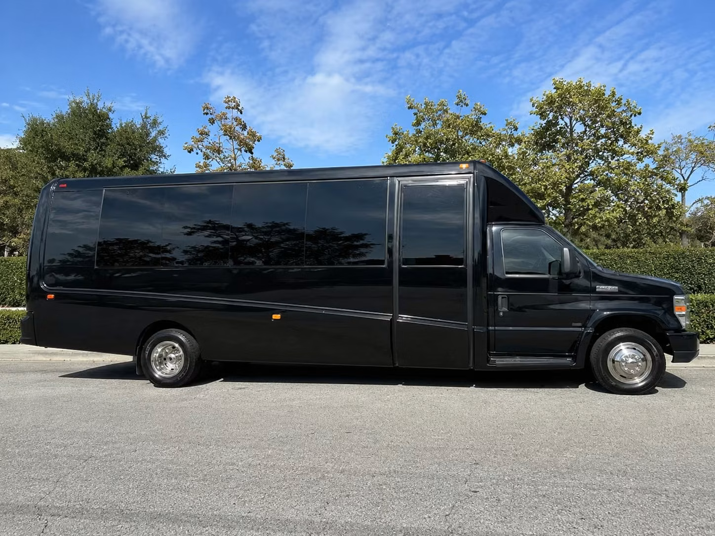 minibus rentals for smaller abilene prom friend groups